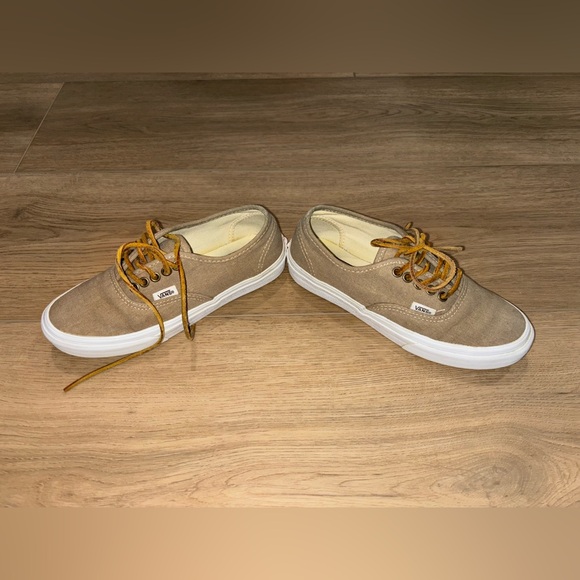 Linen Vans with Leather Laces - Picture 4 of 7
